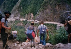 tibet photo gallery shot of road to Nepal